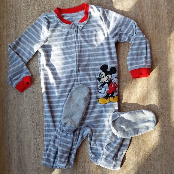 4 pairs Mickey pajamas 5t - Picture 10 of 16